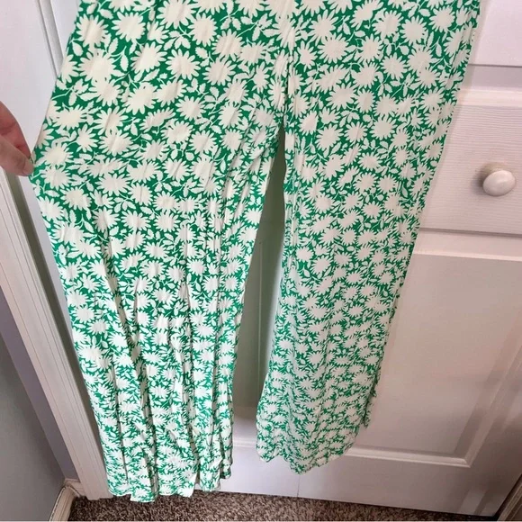 Revolve Capulet Jumpsuit Size Small Manzanita Floral Apple Green Square Neck - Picture 6 of 12